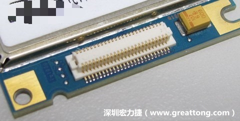 PCBA大講堂：板對板連接器下面裸銅設(shè)計，造成模組功能不良