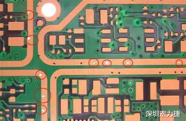 防止PCB過波峰焊時(shí)錫從導(dǎo)通孔貫穿元件面造成短路；特別是我們把過孔放在BGA焊盤上時(shí)，就必須先做塞孔，再鍍金處理，便于BGA的焊接。